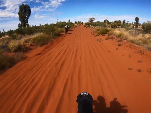 17K views · 110 reactions | スピード全開 ️ 460kmのTatts Finke Desert Raceに向けてKodi Stephens + William Ashbyが猛特訓。 Moto系のGoPro機材はここから GoPro.com/Moto  Jayden Annesley | GoPro | Facebook
