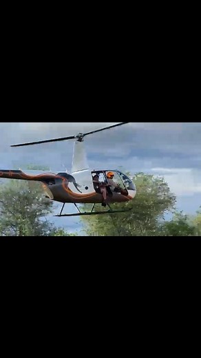 🚁 Helicopter darting practice 🔥 During the Malilangwe Course on Physical and Chemical Restraint of African Wildlife 🐘 What an incredible experience to improve our darting skills! We were so lucky to practice with such a talented wildlife pilot from @conservation_management. Thank you so much, NJ! It was a blast sharing this moment with such a great pilot and even better human. @malilangwe_trust an inmense thank you for allowing us to spend time in such a beautiful reserve and learn so much th