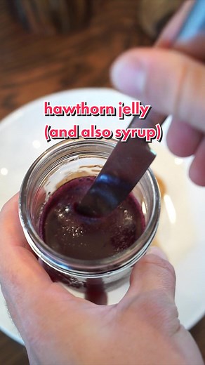 How to Make Delicious Hawthorn Jelly at Home