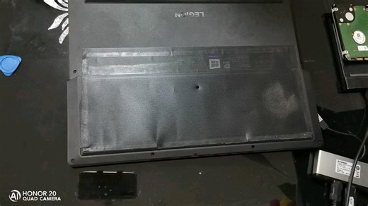 联想拯救者y7000 2019版，拆机清灰加装机械硬盘篇