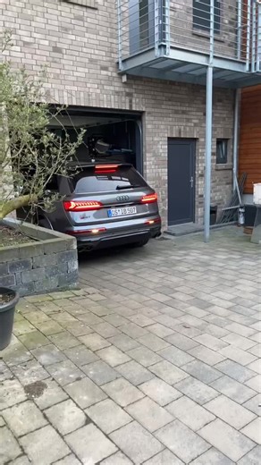 Explore the Audi SQ7: Power Meets Performance