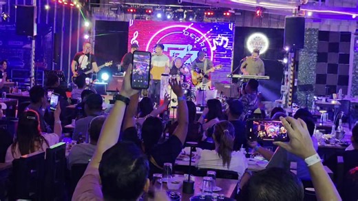 Orient Pearl live at 77 Degrees Bar and Grill Centerstage | 77 Degrees Bar and Grill