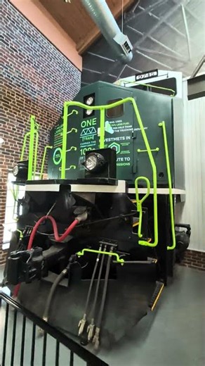 ¿Sabías que este rincón histórico oculto existe en Burlington, NC? 🚂✨
