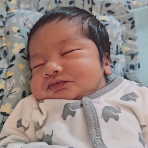 Singh & Sarah on Instagram: "Eat Sleep Poop repeat...."