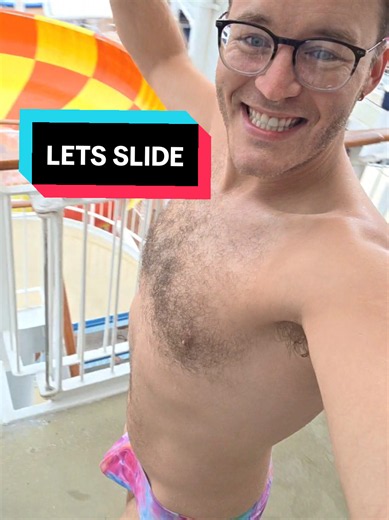But first let's slide! 🛝 #seanoftheseas #seanonland #nclepic #cruise #influencer @Norwegian Cruise Line