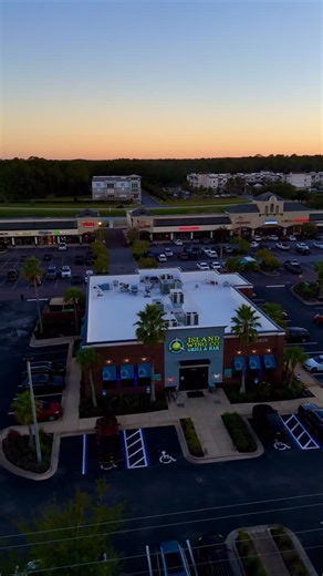 904 Happy Hour on Instagram: "🔥NEW WEEKLY SPECIALS 🍗 ⚡️Don’t miss Island Wing Co’s NEW weekly deals featuring the best wings in the 904 and specials all week long! MONDAY 👦 Kids Eat Free (2 per adult entrée) 🍹 ALL DAY Happy Hour — 50% off almost everything! TUESDAY – TRIVIA NIGHT (7–9PM) 🍕 $10 Flats & Quesas 🍺 $5 Intuition I-10 Drafts 🍺 $5 Yuengling Drafts 🍸 $8.95 Grey Goose WING WEDNESDAY 🍗 10 Traditional or Boneless Wings for $10 👦 Kids Eat Free (2 per adult entrée) 🍺 $5 Intuition S