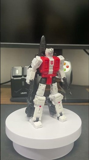 Transformers Age of the Primes Aerialbot Air Raid #transformers #toys #robot #hasbro