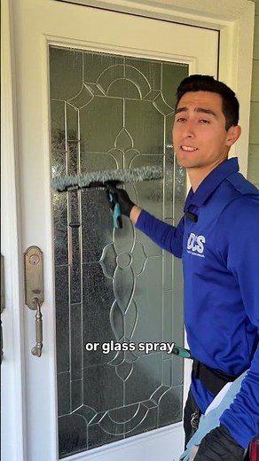 Best Window Cleaning Solution: Soap & Water