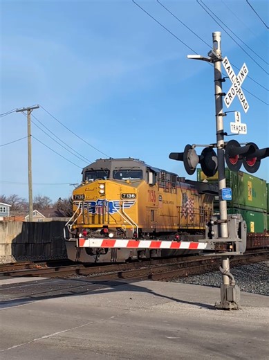 Union Pacific Stack Train on Indian Harbor Belt