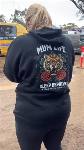 What really keeps me going is not the sales, not the social media praise, not the notaries. It’s this right here! When I’m out and about wether it be at markets or at the shopping centre my heart skips a little beat (think a proud mama moment) when I spot one of my designs out in the wild. I will never tire of it. I find it so exciting 藍 #melbournestreetwear #oversizedhoodie #plussizestreetwear | Bae Bands | Facebook