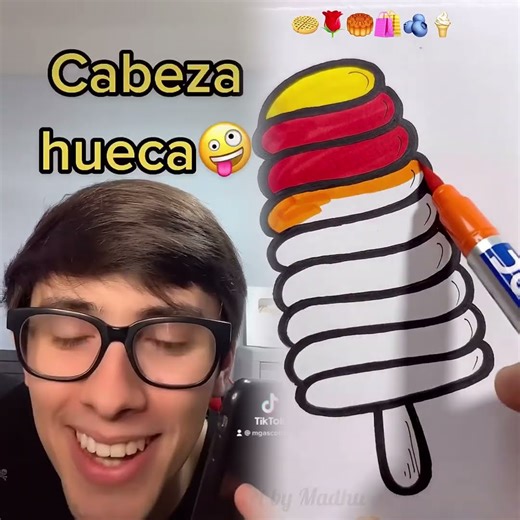 Diciéndole a Siri que se acerca el fin😳😈🤣