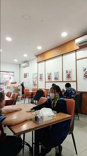 lunchbox friends hand shake