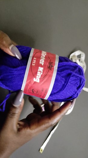 The third version of the chain top tutorial is up on my YouTube channel-LaDenser Crochets