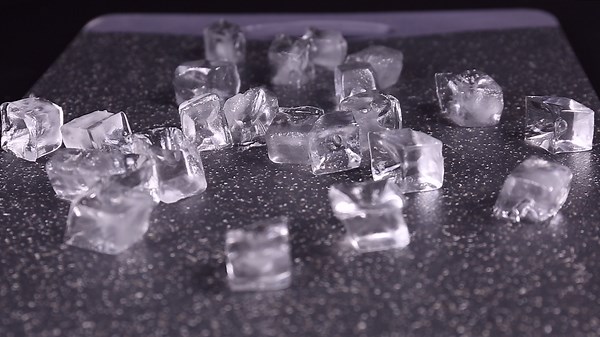 Watch ice maker commercial on Amazon Live