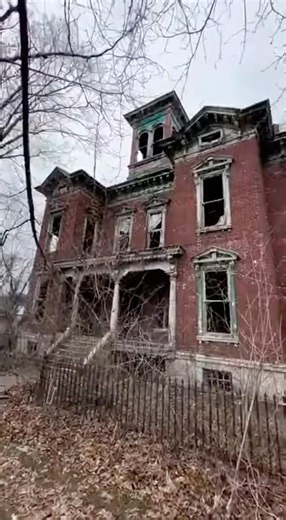 100-Year-Old Hospital Frozen in Time #abandoned #history #discovery