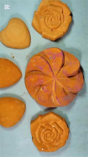 Crushing Orange Chalk: ASMR Experience with The Chalk Lioness