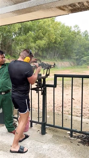 Shooting and Tunnels Vietnam 🇻🇳