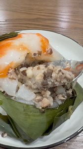 4.1K views · 12 reactions | Giá bánh: 200k - 1 set 10 bánh. Bánh sạch sẽ dễ ăn. Mọi người mua bánh sống hấp 20 phút là ăn được rồi ạ. Thịt nạc vai, mọc nhĩ, nấm hương. Bán bánh, bán cả sự tự tế ạ. Đặt bánh liên hệ: 0962.508.096 | Bếp Quê Hương 0962.508.096 | Facebook