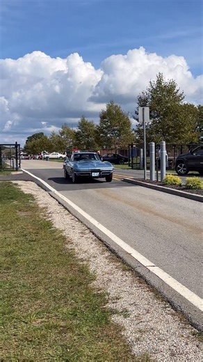 4.6K reactions · 232 shares | 1963 Corvette Split Window #stingray #chevy #musclecar #chevrolet #classiccars | SRTLIVE | Facebook