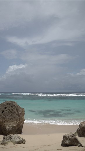 ᴀʟɪsᴀ ɪʟɪᴇᴠᴀ on Instagram: "TOP10 Bali beaches with blue water and white sand ✔️Karma Beach ✔️Melasti Beach ✔️Dreamland Beach ✔️Blue Point Beach ✔️Bias Tugel Beach ✔️Virgin Beach ✔️Padang Padang Beach ✔️Balangan Beach ✔️Green Bowl Beach ✔️Pandawa Beach #top10byalisa #bali #baliguide #travelbali #balibeach"