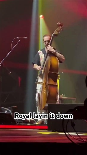 Billy Strings - Royal Laying It Down
