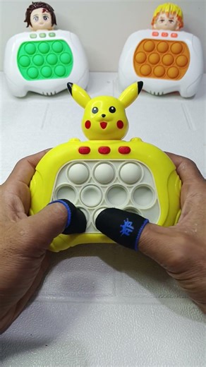 Playing push game pokemon go pop it elektrik,pop it satisfying #gaming #popit #toys#fidgettoysplus