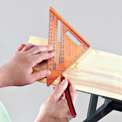 A Step by Step Guide for How to Use a Speed Square