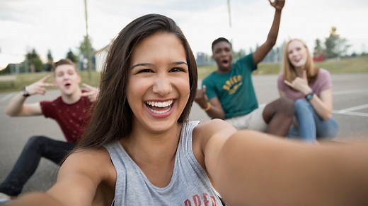 Listening practice - family relationships - Higher - Relationships with family and friends in Spanish - AQA - GCSE Spanish Revision - AQA (for exams until 2025) - BBC Bitesize