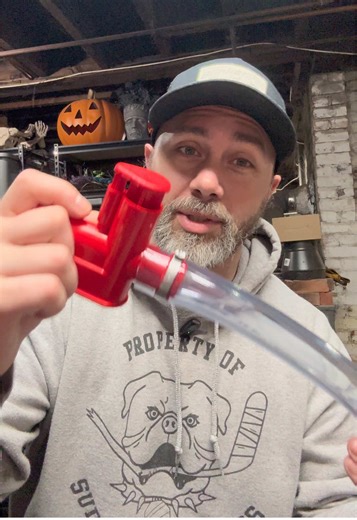 How to Pour Fuel Without Spills Using a One-Way Valve