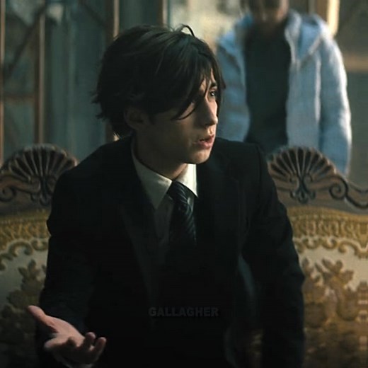 Exploring SCP Bros Scenes with Number Five from The Umbrella Academy