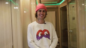 1.3M views · 10K reactions | Take a look inside Justin Bieber's luxury tour bus! 朗 | Entertainment Tonight | Facebook