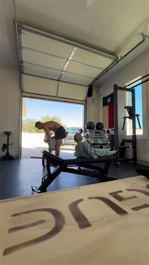 The rebuild ⚡️ It feels so good to be back in a balanced training routine of strength and endurance again. As you can see, my new trainer is taking her role very seriously as she puts me through a back workout. Hybrid training is the sweet spot 🤘🏻 @bpnsupps | Nick Bare