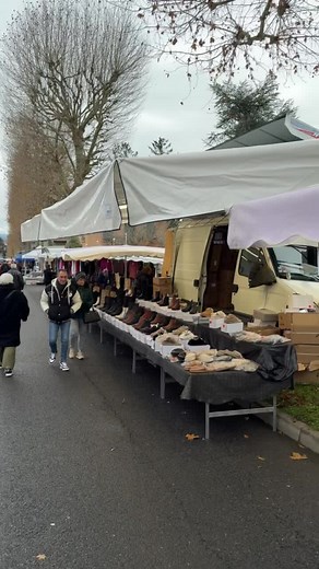 199K views · 706 reactions |  Une foire sans animaux… mais plus vivante que jamais ! La Sainte-Catherine de Saint-Galmier bat des records malgré les restrictions  | TL7 - Loire | Facebook