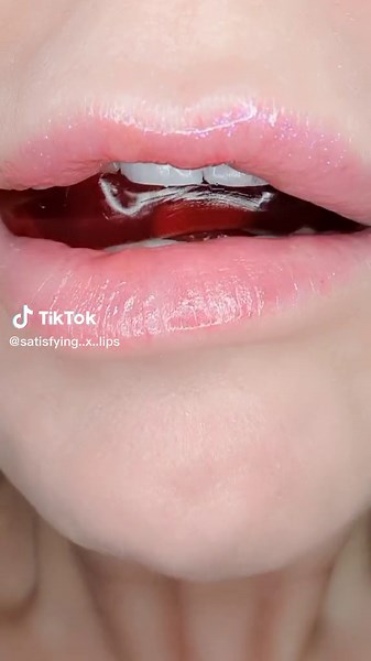 Satisfying Red Jelly Lips Eating ASMR Sounds