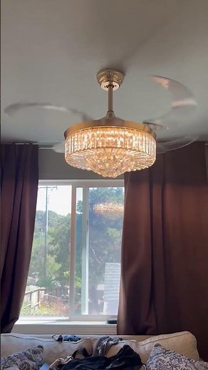 Amazing chandelier with fan! A fandelier!