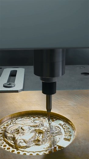 Digital Trends | Makera’s Z1 brings industrial-grade CNC to your desktop with 0.02 mm precision, easy-to-use software, and features like auto tool paths and... | Instagram