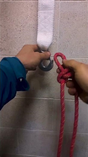 The Alpine Butterfly Knot – A Must Know Loop for Camping, Climbing & Survival! 🧗‍♂️🪢