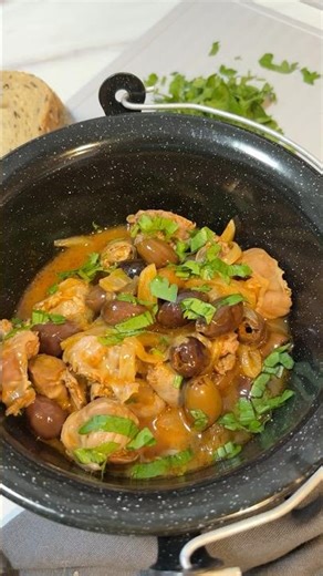 Tocăniță de pipote, inimi și măsline la Ninja Foodi #tocanita #ninjafoodi #comfortfood