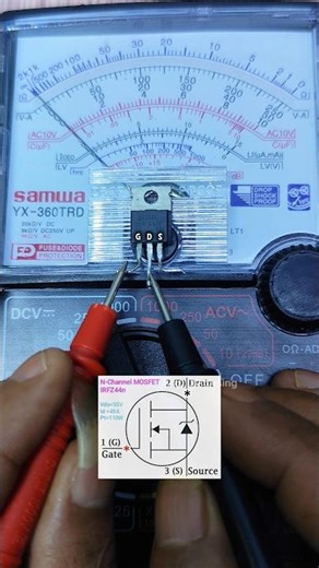 How to check the condition of the N-Channel Mosfet irfz44n with an analog multimeter #test #mosfet