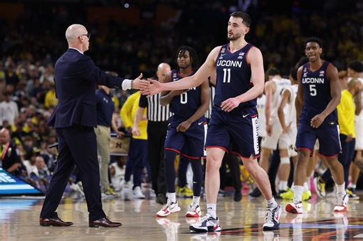 Dan Hurley, UConn get attention for postgame interaction after Michigan win