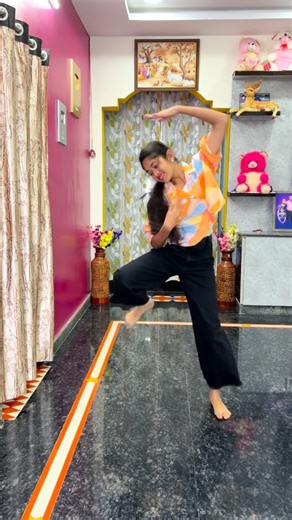 Chaya_shishira_ on Instagram: "Chikiri song 🤩🥰😍 #instagram #instamood #instalike #instadaily #instamood #reelitfeelit #explore #explorepage #instalove #instafollow"