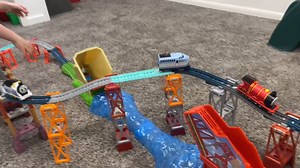 Sky High Bridge Jump Trackmaster CRASHES - Thomas & Friends All Engines Go Train