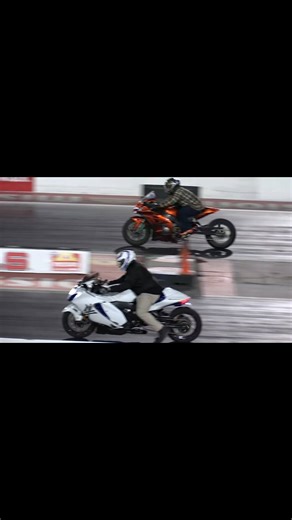 Suzuki Hayabusa vs Kawasaki Ninja ZX10 – Ultimate Drag Race #Hayabusa #NinjaZX10 #MotorcycleRacing #DragRace #Superbikes #SpeedBattle | Wheels