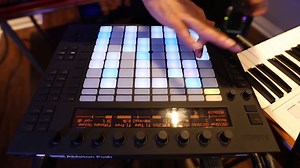 Sickick_-_World_On_Fire_(Live_Mix)