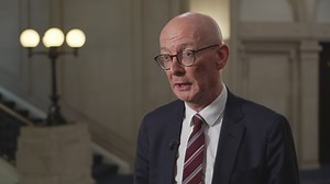 Minister explains why Robbins was sacked by PM