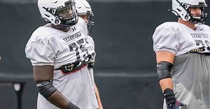 OL Jacoby Jackson enters the transfer portal