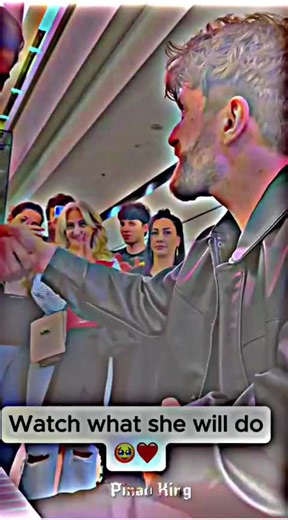 This 4 year old little girl surprised EVERYONE 🤯 (PART 2) Today I was playing piano in a shopping mall in Azerbaijan, when Neafeas asked me to play her favorite song “Golden” 🔥 It’s not an easy song because the lyrics are fast and she doesn’t speak English yet but she still did really, really well ❤️ She has such a beautiful and cute voice 🥹 People started to gather around us and everyone was smiling and having a great time ❤️ Our last video made over 1 billion views 🤯 Go check @neafeas