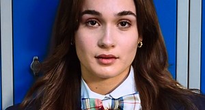 Hace su debut profesional en la película: quién es Eléa Rochera, la actriz que le da vida a Reese en “Mala influencia”