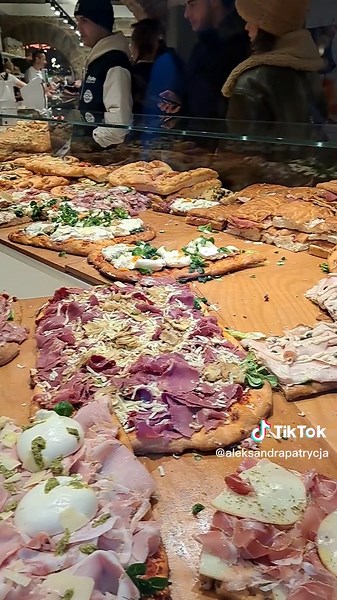 #wloskiejedzenie #wlochy #jedzenie #food #italianfood #italian #pizza #cittaalta #bergamo #italy