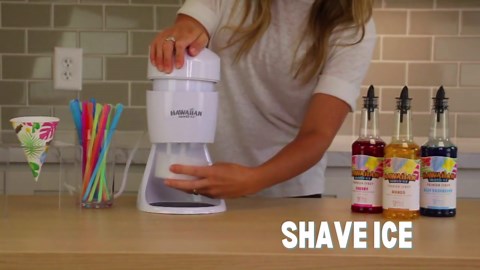 Hawaiian Shaved Ice S900 Machine, Slush Shaver Snow Cone Maker, Hawaii Style, 55 Watts, White